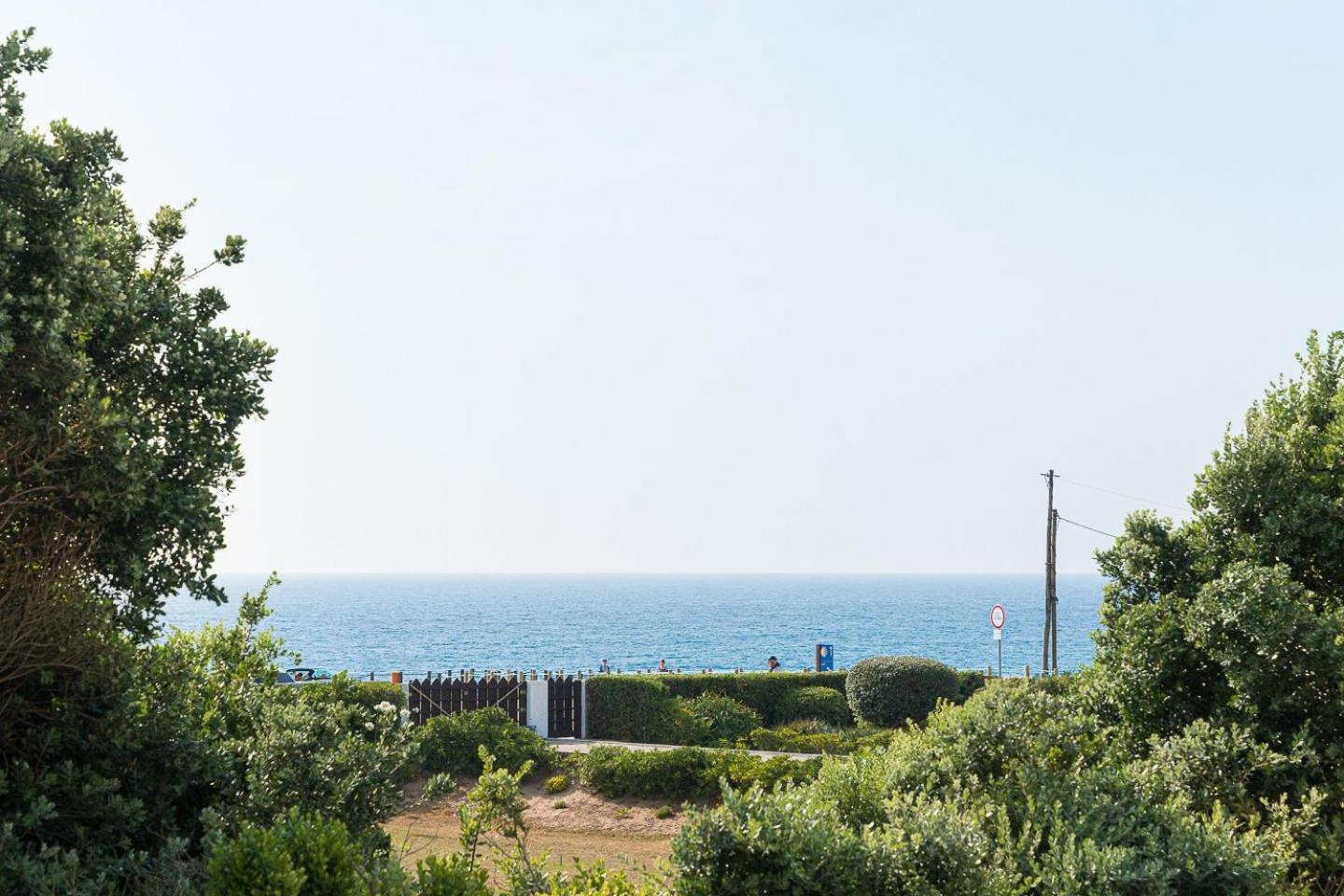 Coastal Escape In Lavra Hotel Exterior photo